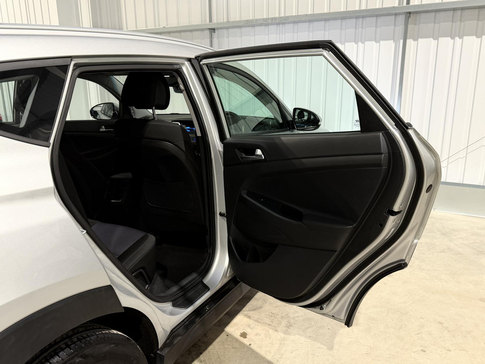 Hyundai TUCSON 1.7 CRDi Blue Drive SE SUV 5dr Diesel DCT Euro 6 (s/s) (141 ps)