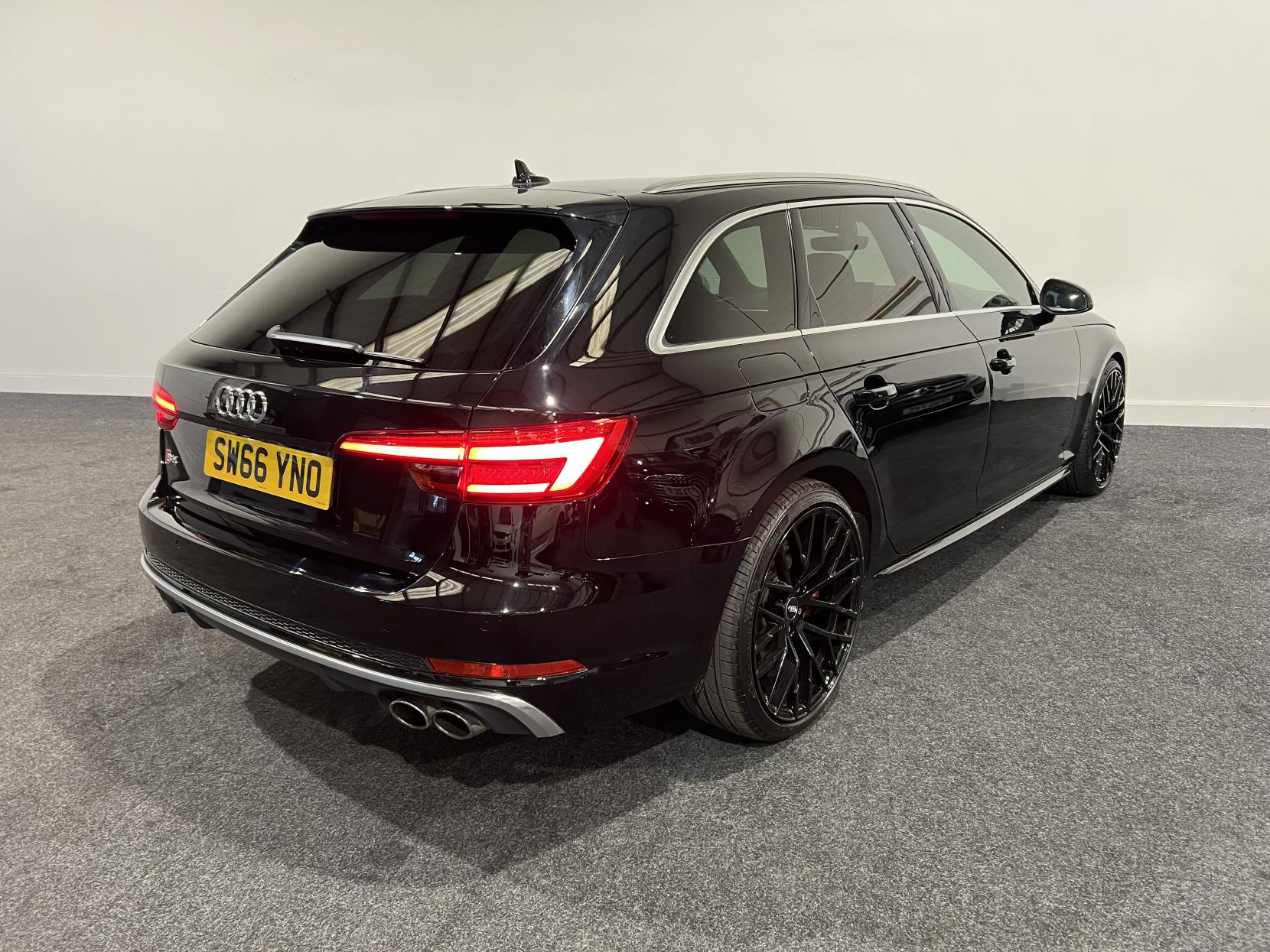 Audi S4 Avant 3.0 TFSI V6 Estate 5dr Petrol Tiptronic quattro Euro 6 (s/s) (354 ps)