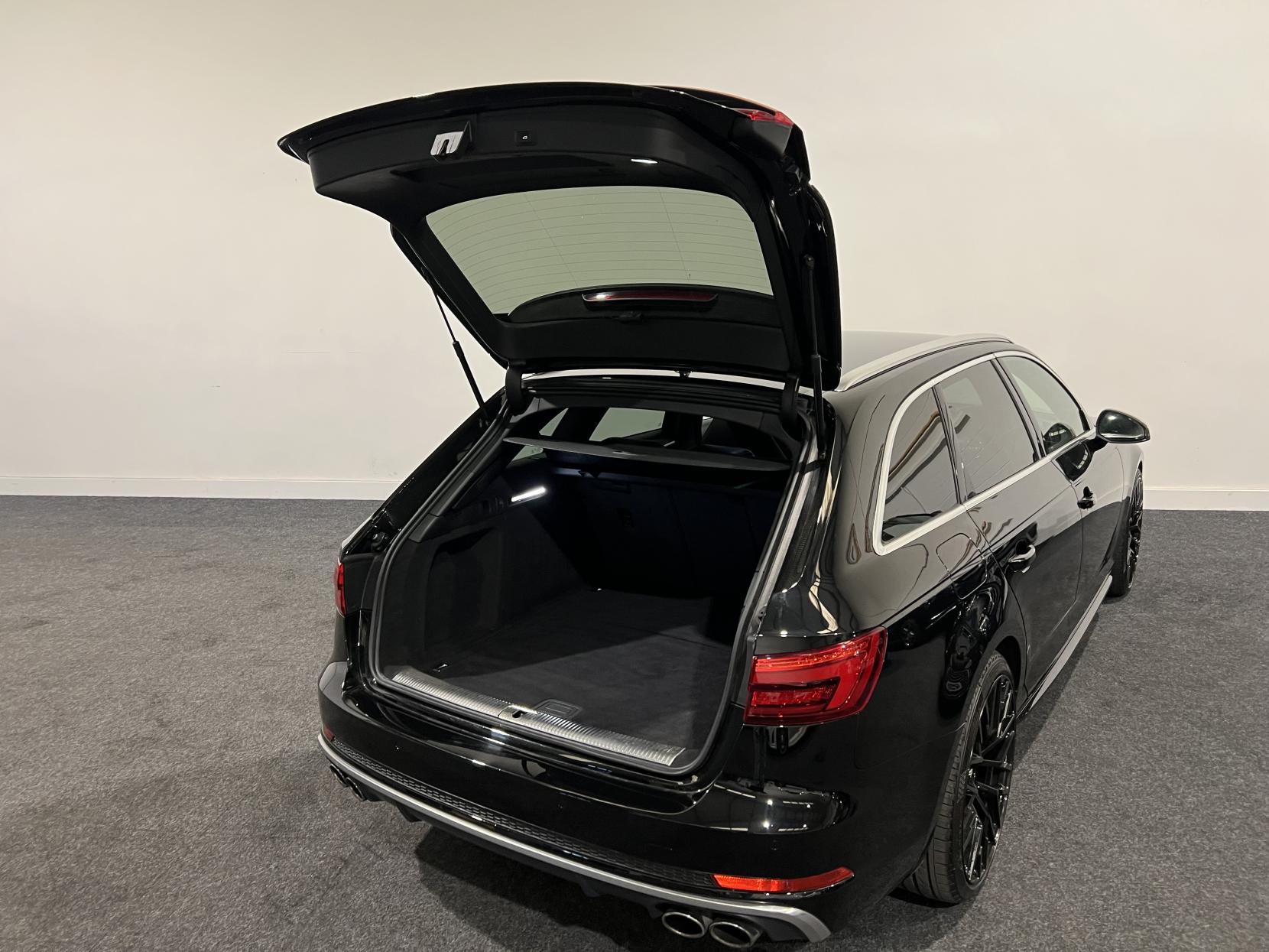 Audi S4 Avant 3.0 TFSI V6 Estate 5dr Petrol Tiptronic quattro Euro 6 (s/s) (354 ps)