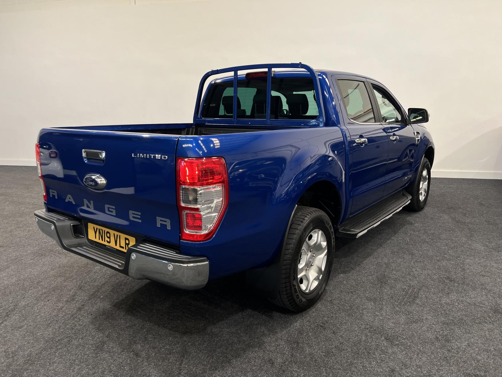 Ford Ranger 2.2 TDCi Limited 1 Pickup 4dr Diesel Auto 4WD Euro 5 (160 ps)