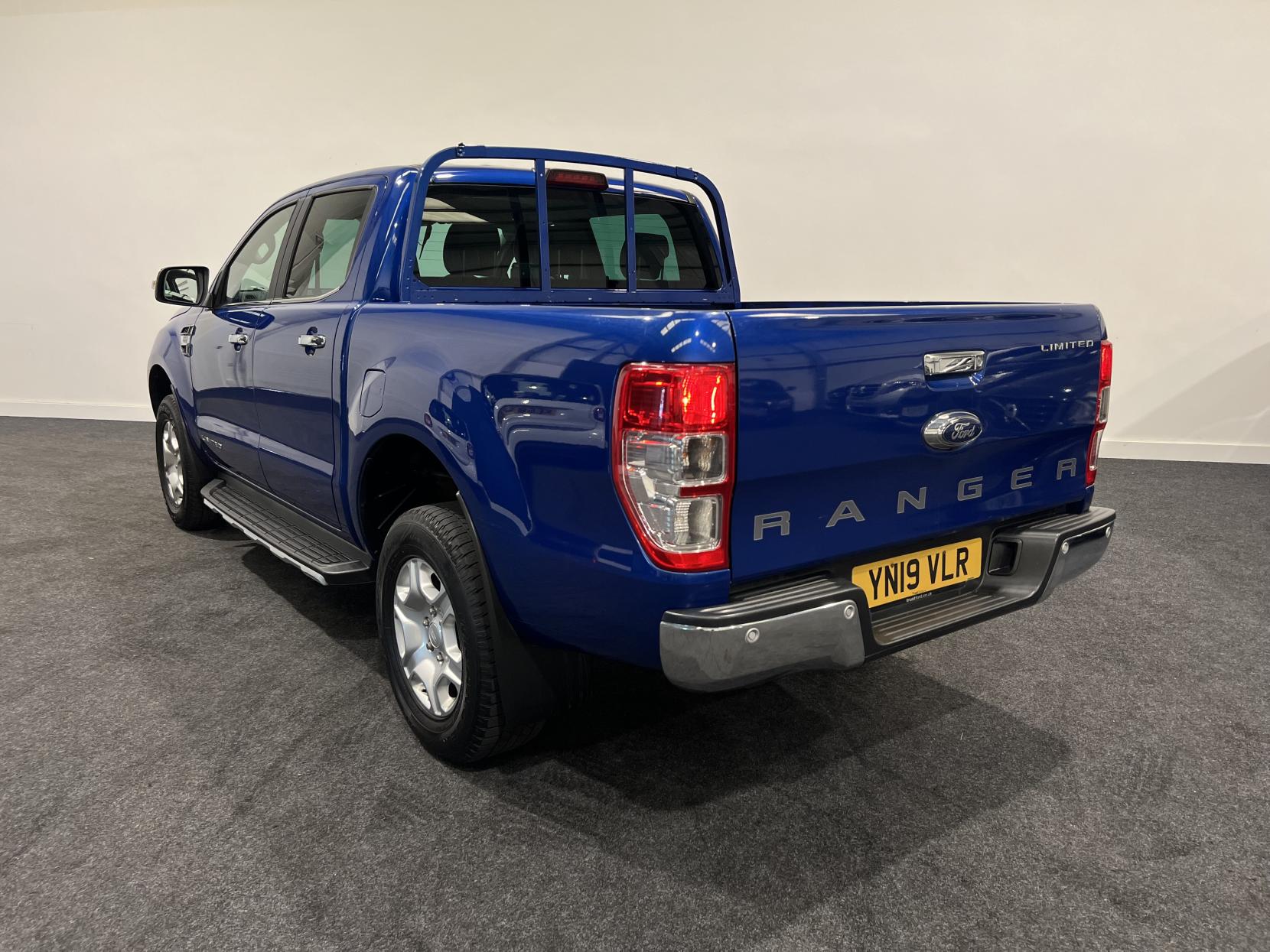 Ford Ranger 2.2 TDCi Limited 1 Pickup 4dr Diesel Auto 4WD Euro 5 (160 ps)