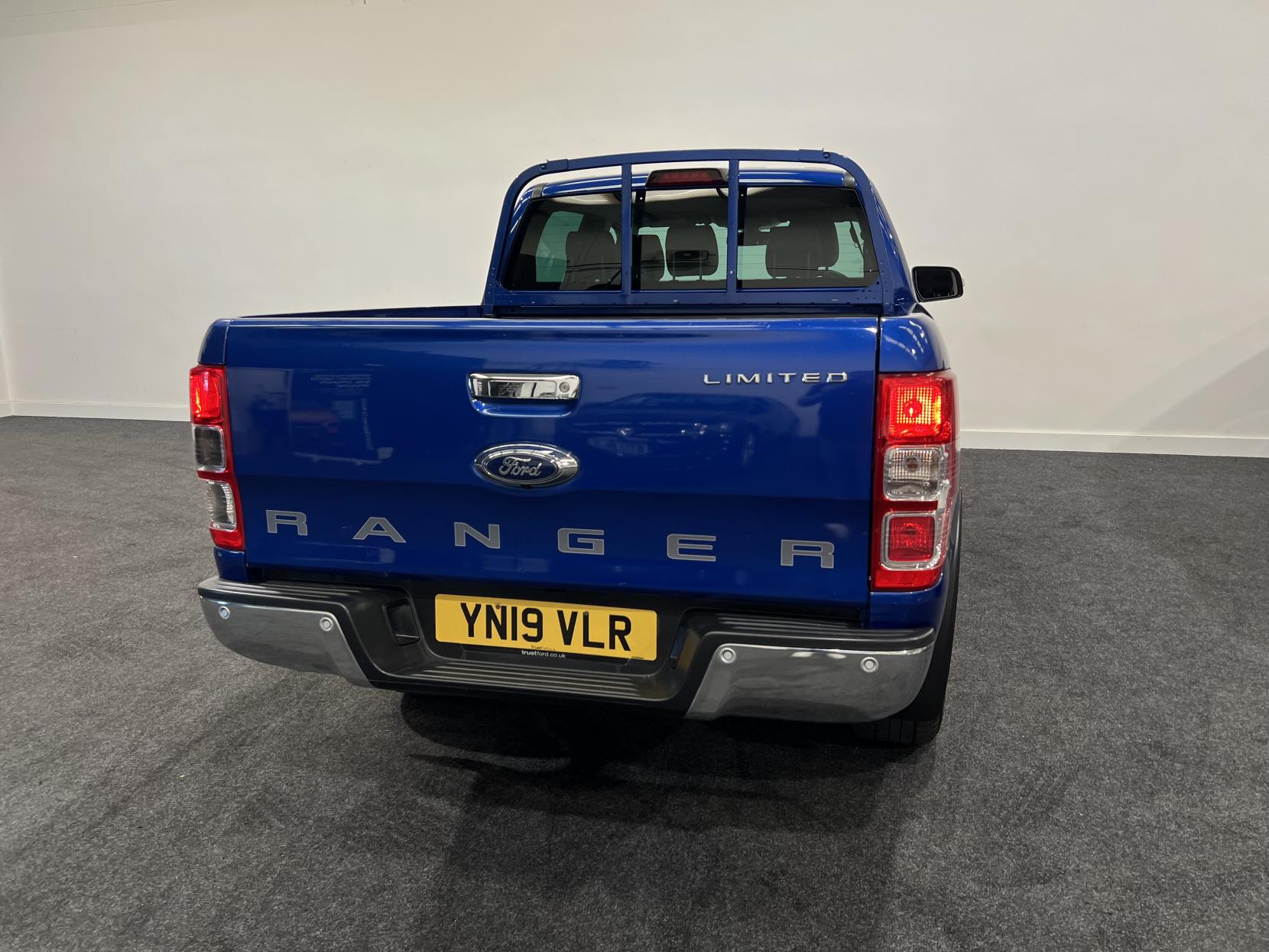 Ford Ranger 2.2 TDCi Limited 1 Pickup 4dr Diesel Auto 4WD Euro 5 (160 ps)