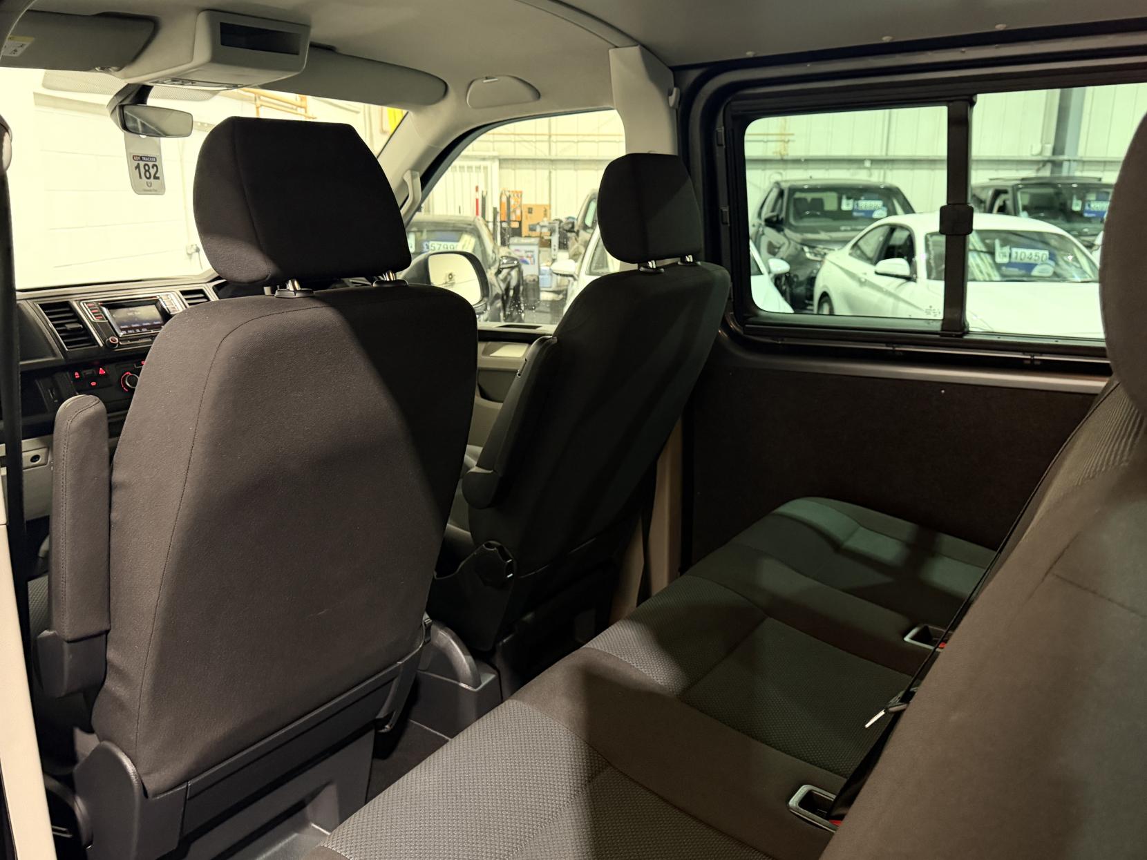 Volkswagen Transporter 2.0 TDI T32 BlueMotion Tech Highline Kombi Double Cab 5dr Diesel DSG FWD SWB Euro 6 (s/s) (150 ps)