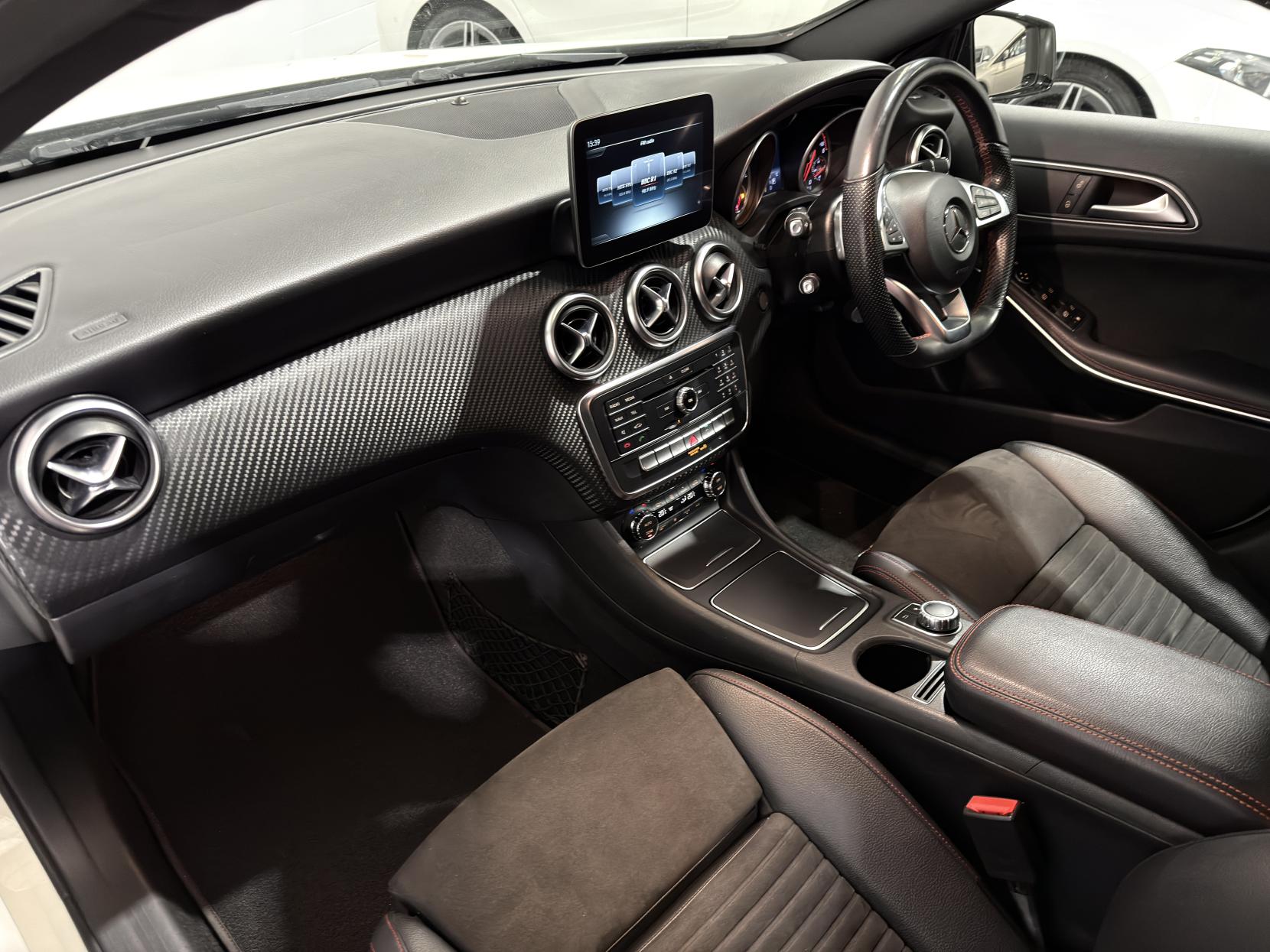 Mercedes-Benz A Class 2.1 A200d AMG Line Hatchback 5dr Diesel 7G-DCT Euro 6 (s/s) (136 ps)