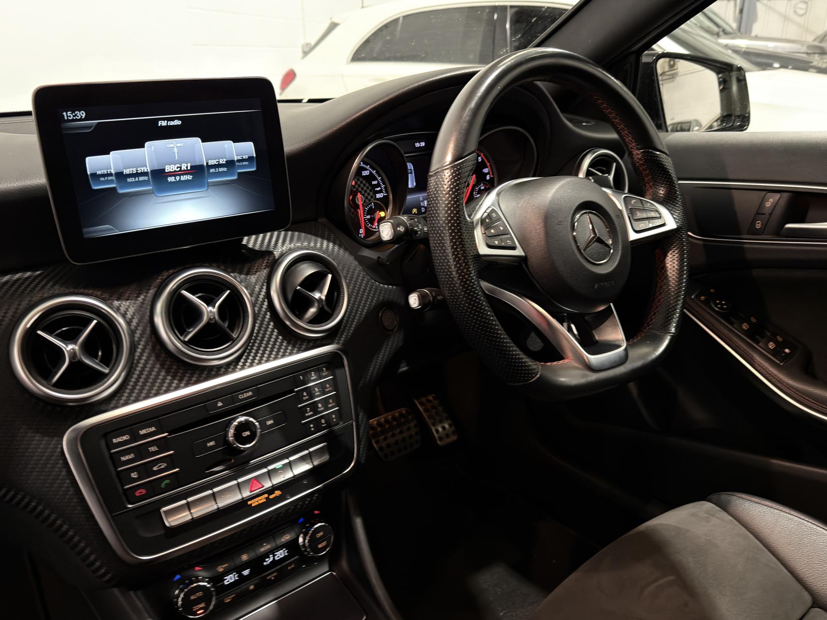 Mercedes-Benz A Class 2.1 A200d AMG Line Hatchback 5dr Diesel 7G-DCT Euro 6 (s/s) (136 ps)
