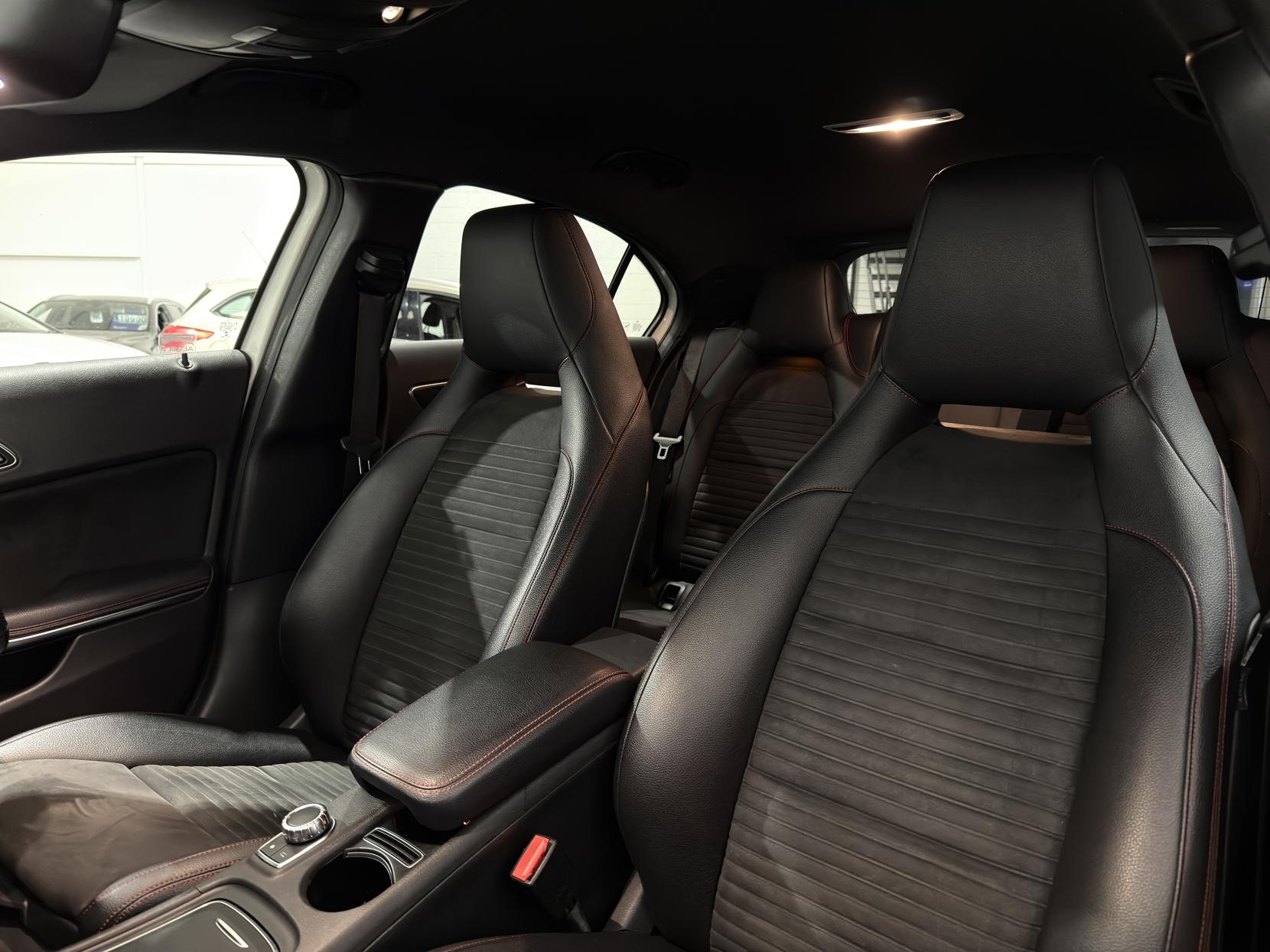 Mercedes-Benz A Class 2.1 A200d AMG Line Hatchback 5dr Diesel 7G-DCT Euro 6 (s/s) (136 ps)