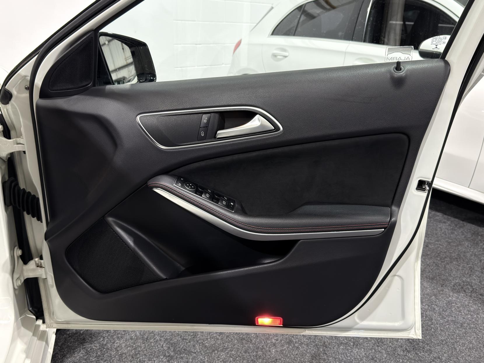 Mercedes-Benz A Class 2.1 A200d AMG Line Hatchback 5dr Diesel 7G-DCT Euro 6 (s/s) (136 ps)