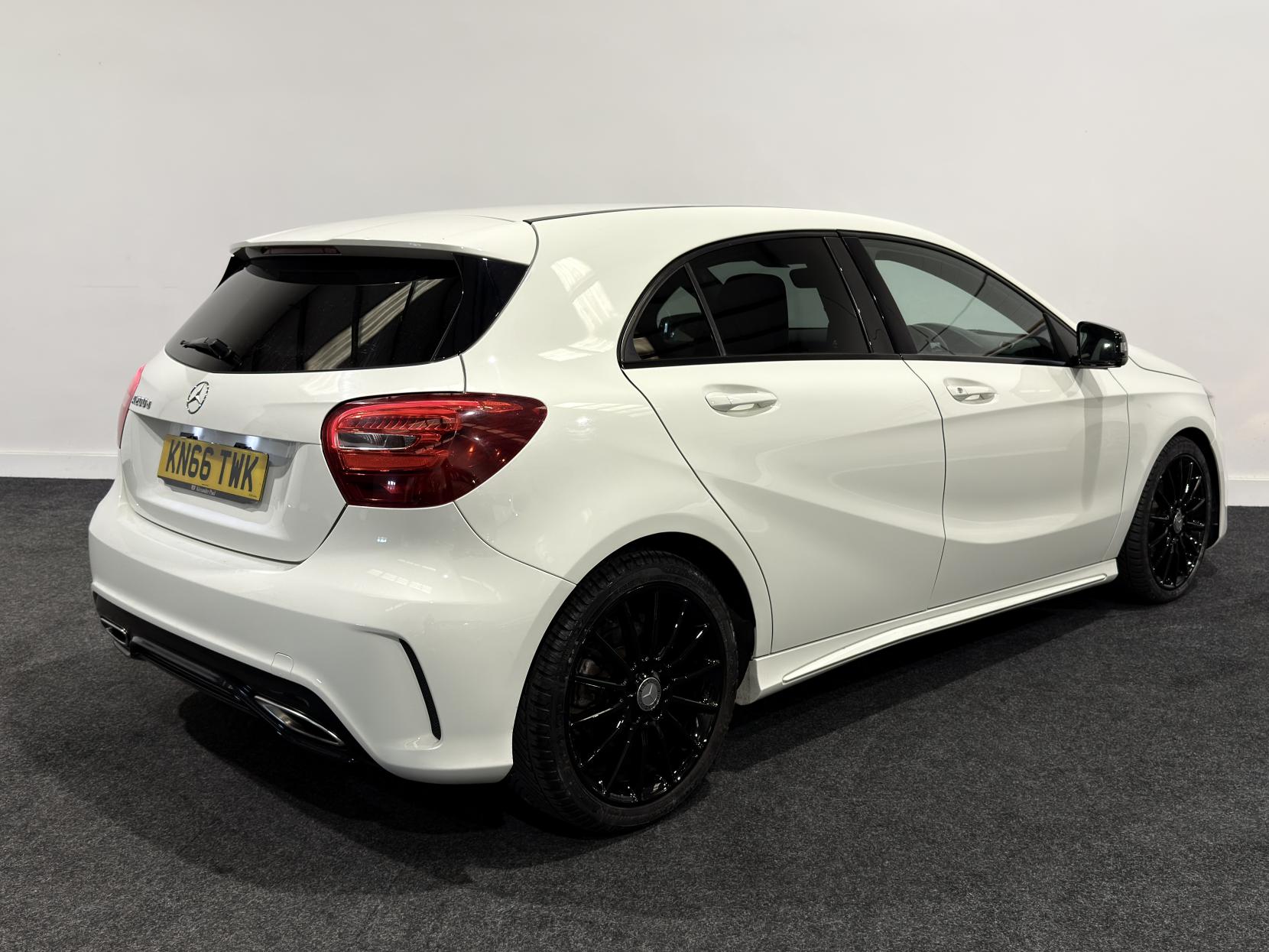 Mercedes-Benz A Class 2.1 A200d AMG Line Hatchback 5dr Diesel 7G-DCT Euro 6 (s/s) (136 ps)