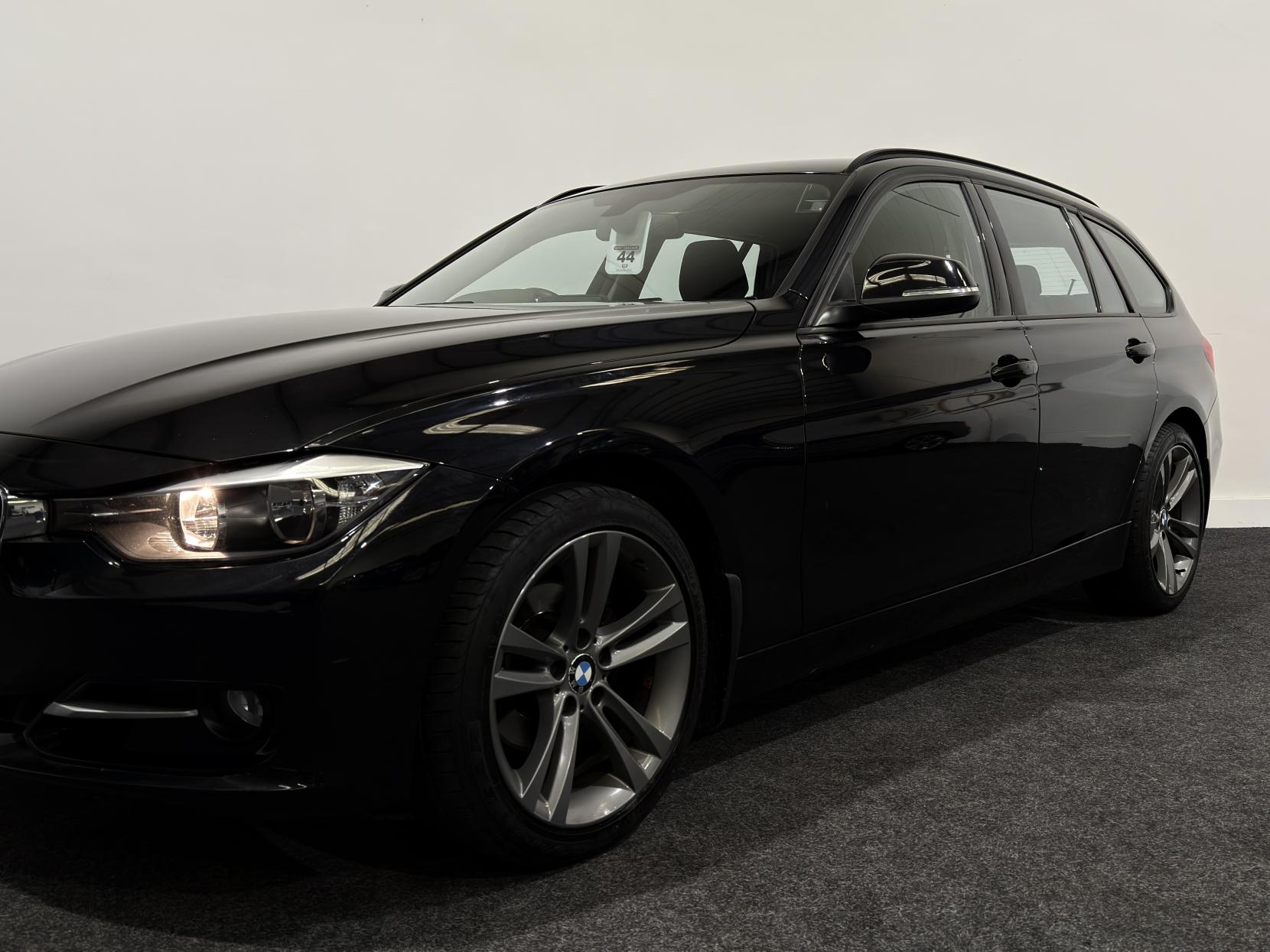 BMW 3 Series 2.0 320i Sport Touring 5dr Petrol Auto Euro 6 (s/s) (184 ps)