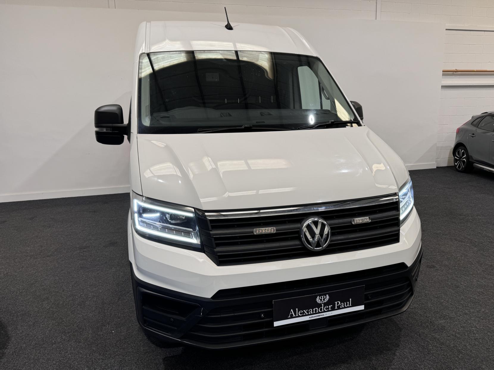 Volkswagen Crafter 2.0 TDI CR35 BlueMotion Tech Trendline Panel Van 5dr Diesel Manual FWD MWB High Roof Euro 6 (s/s) (140 ps)