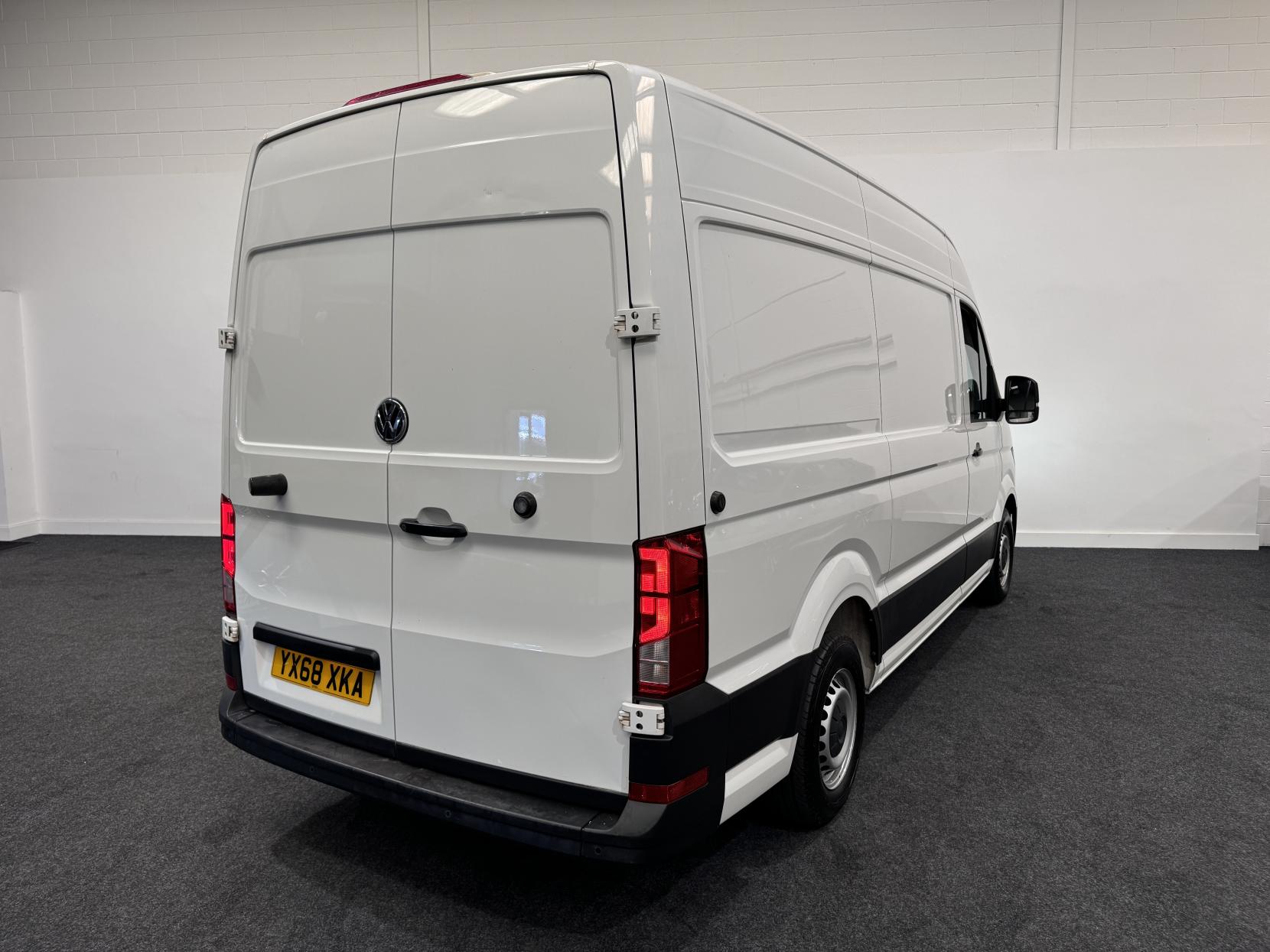 Volkswagen Crafter 2.0 TDI CR35 BlueMotion Tech Trendline Panel Van 5dr Diesel Manual FWD MWB High Roof Euro 6 (s/s) (140 ps)