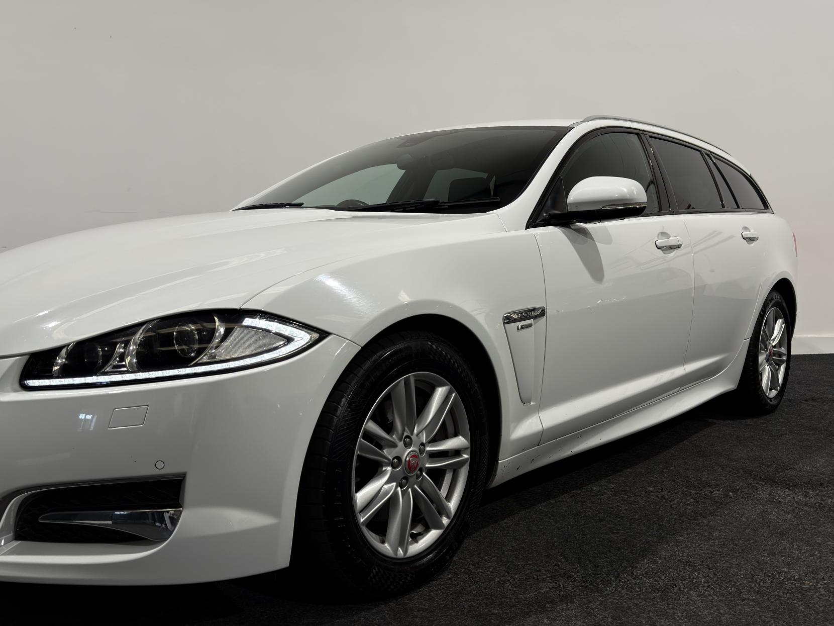 Jaguar XF 2.2d R-Sport Sportbrake 5dr Diesel Auto Euro 5 (s/s) (163 ps)