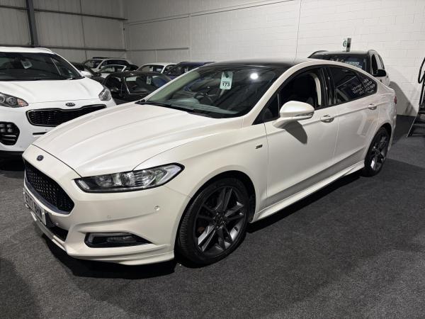 Ford Mondeo 2.0 TDCi ST-Line Hatchback 5dr Diesel Powershift Euro 6 (s/s) (180 ps)