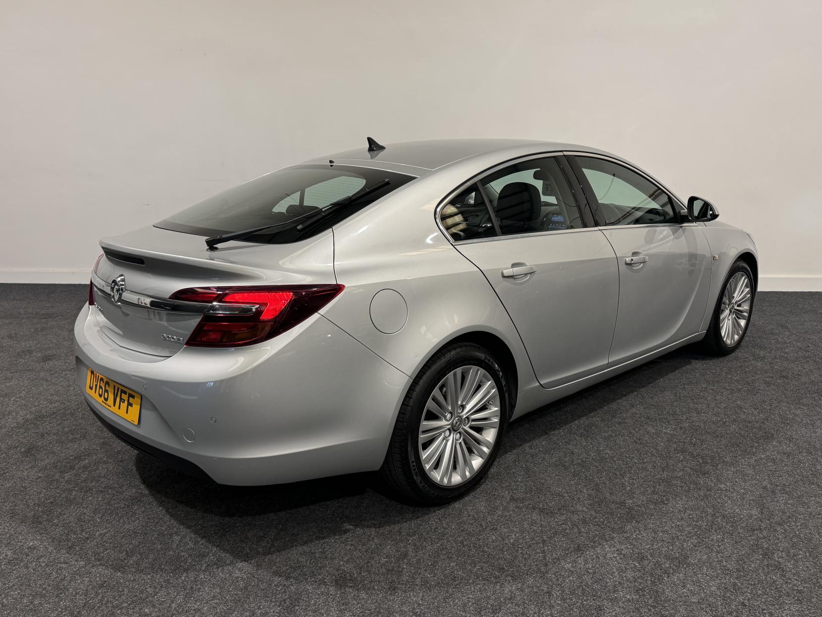 Vauxhall Insignia 1.6 CDTi ecoFLEX Tech Line Hatchback 5dr Diesel Manual Euro 6 (s/s) (136 ps)