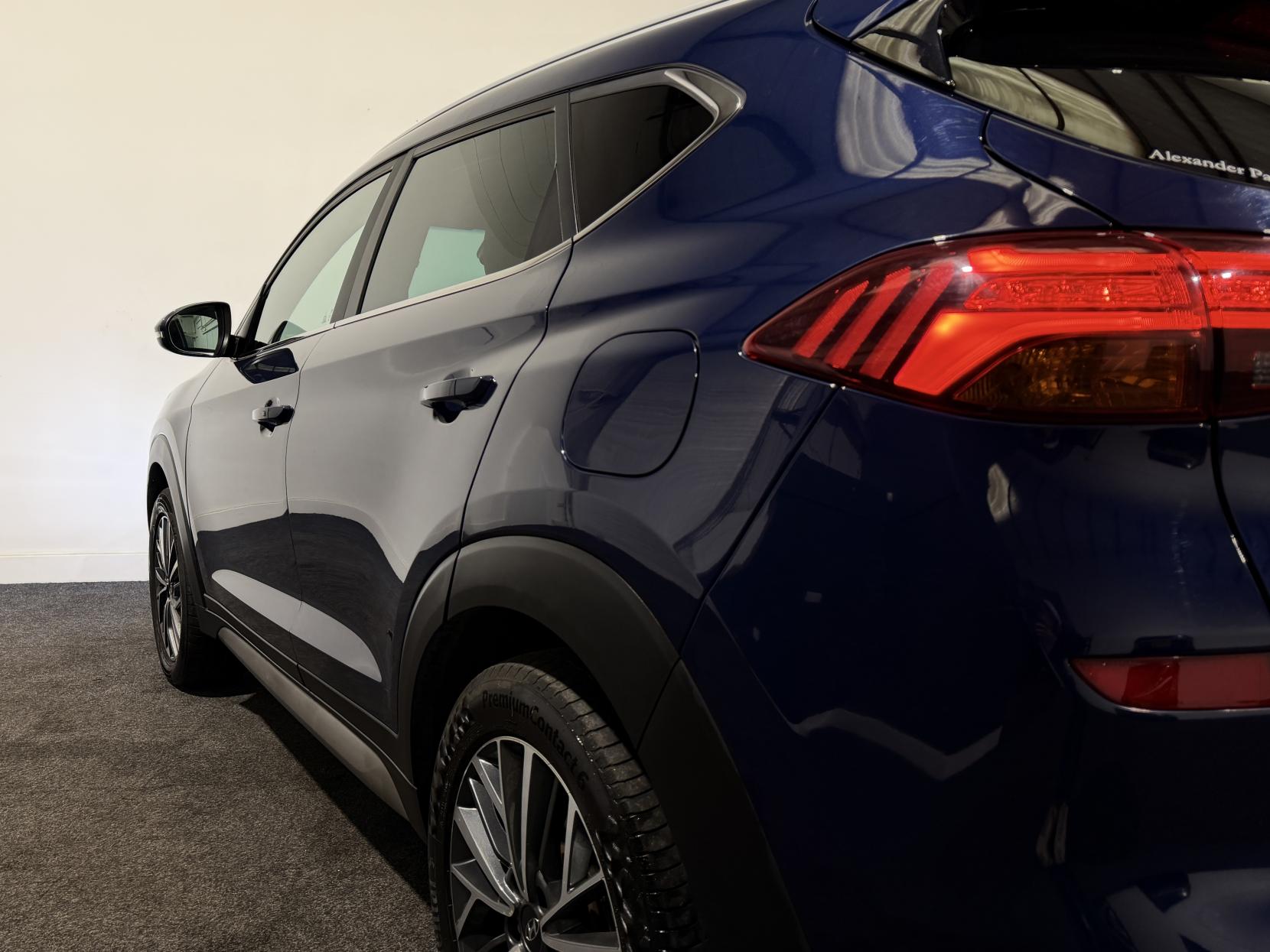 Hyundai TUCSON 1.6 CRDi Premium SUV 5dr Diesel Manual Euro 6 (s/s) (115 ps)