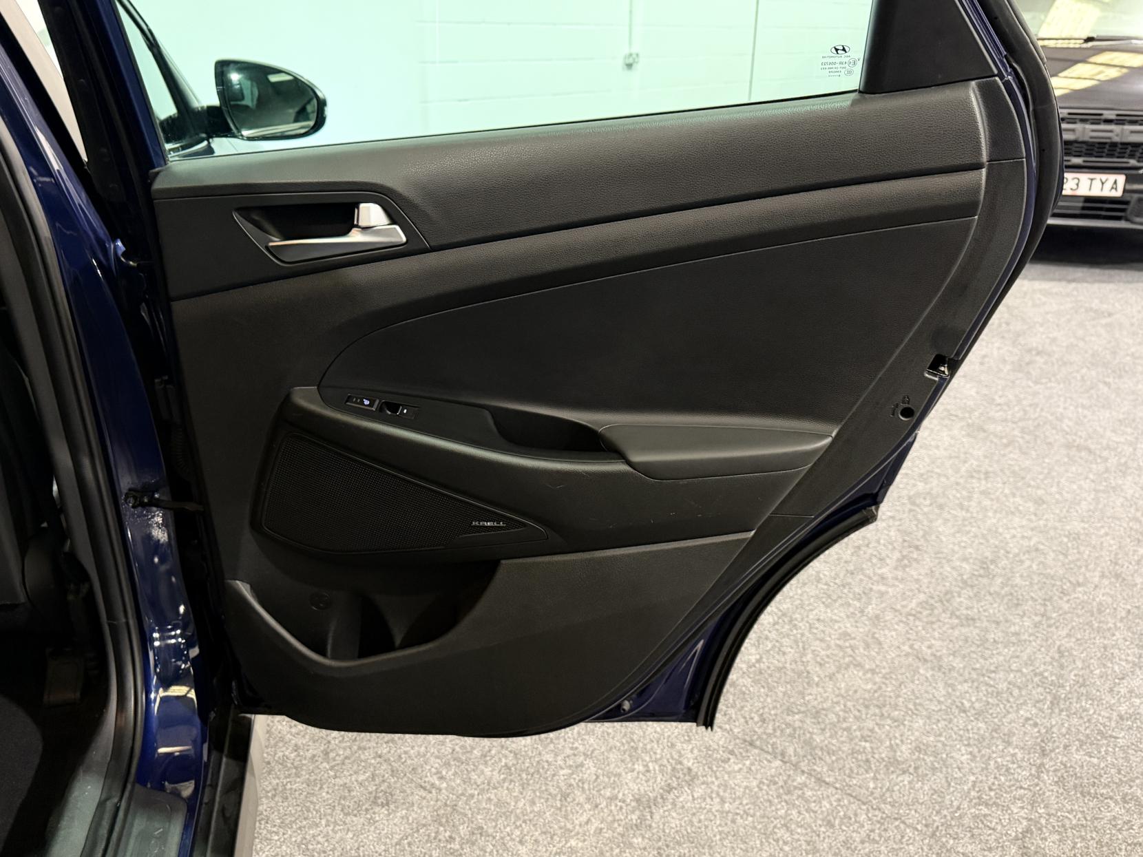 Hyundai TUCSON 1.6 CRDi Premium SUV 5dr Diesel Manual Euro 6 (s/s) (115 ps)