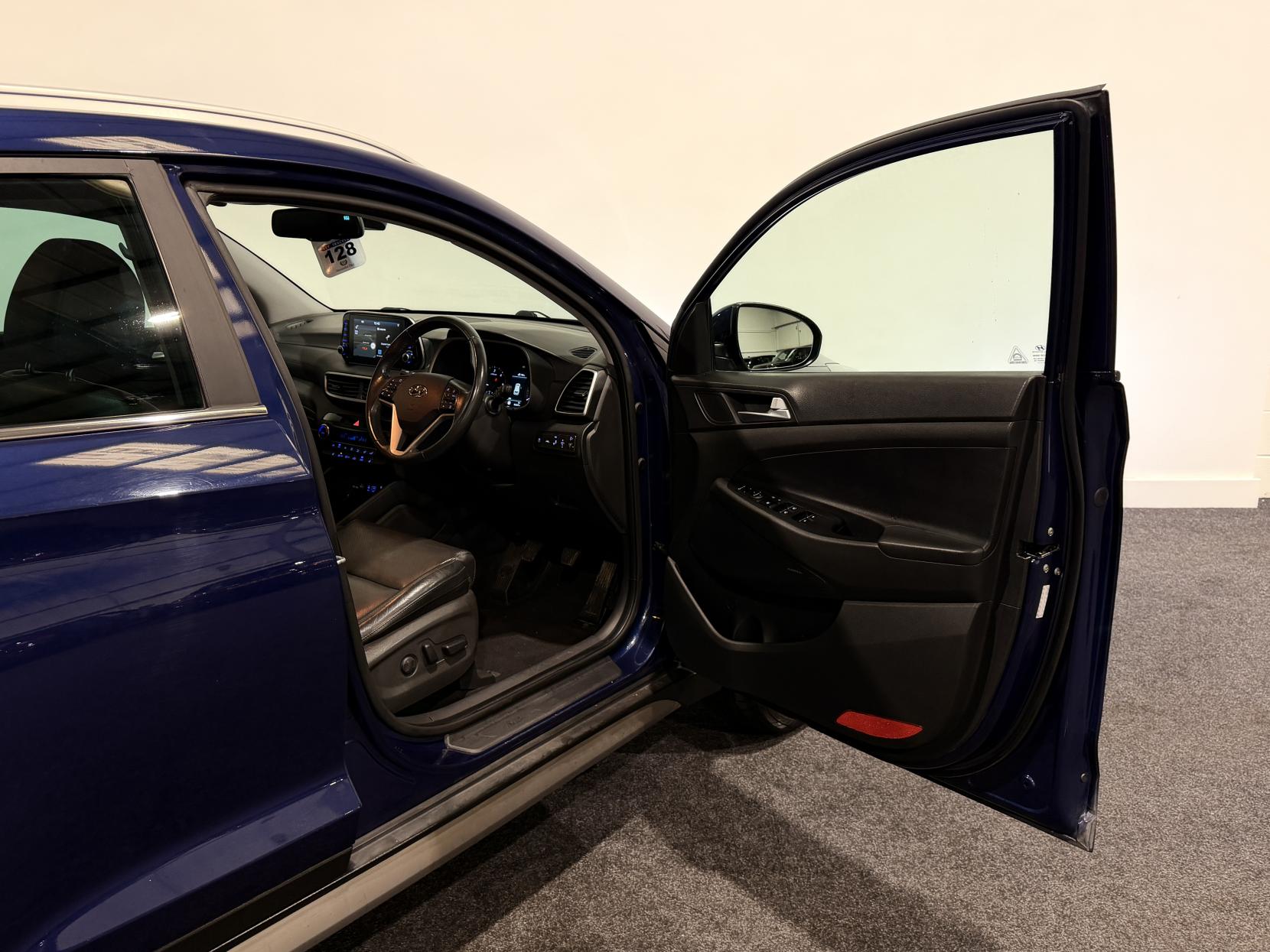 Hyundai TUCSON 1.6 CRDi Premium SUV 5dr Diesel Manual Euro 6 (s/s) (115 ps)