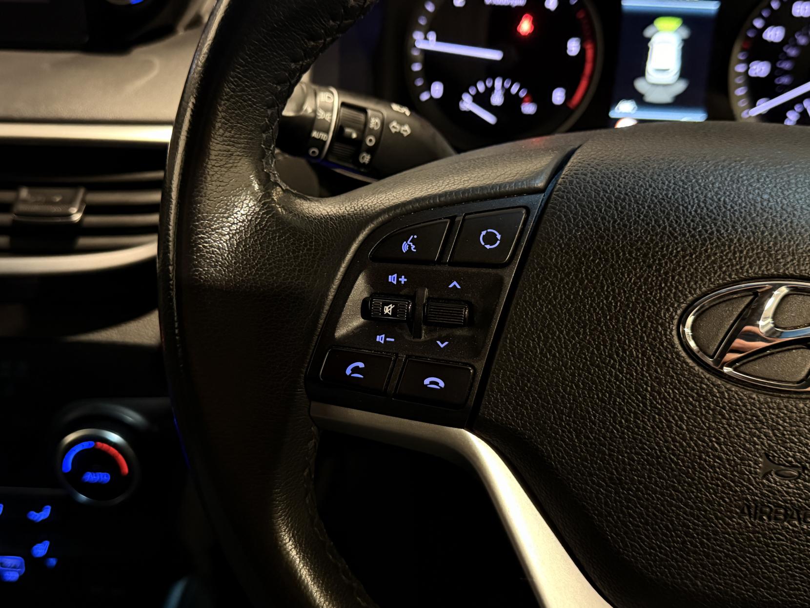 Hyundai TUCSON 1.6 CRDi Premium SUV 5dr Diesel Manual Euro 6 (s/s) (115 ps)