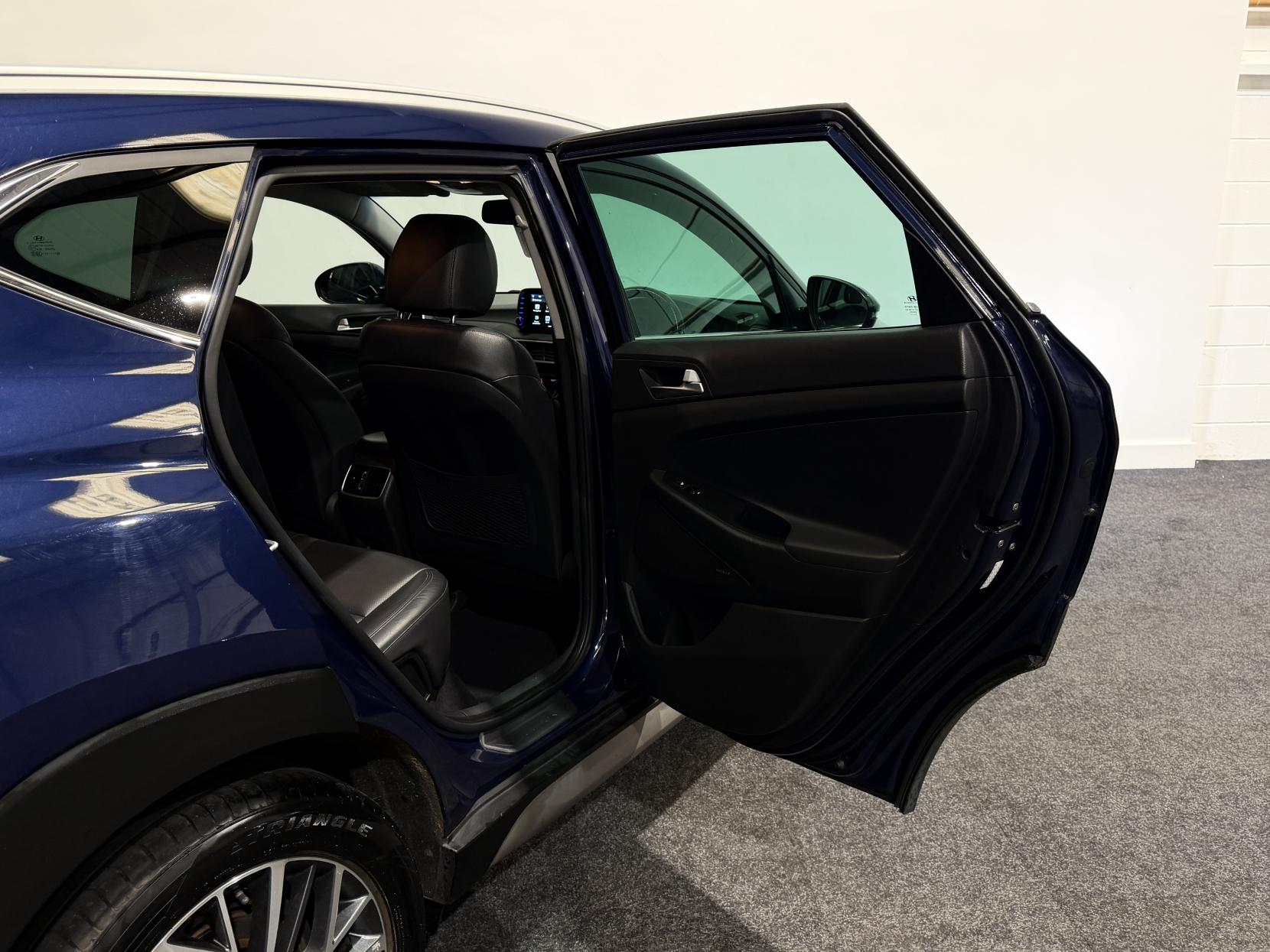 Hyundai TUCSON 1.6 CRDi Premium SUV 5dr Diesel Manual Euro 6 (s/s) (115 ps)