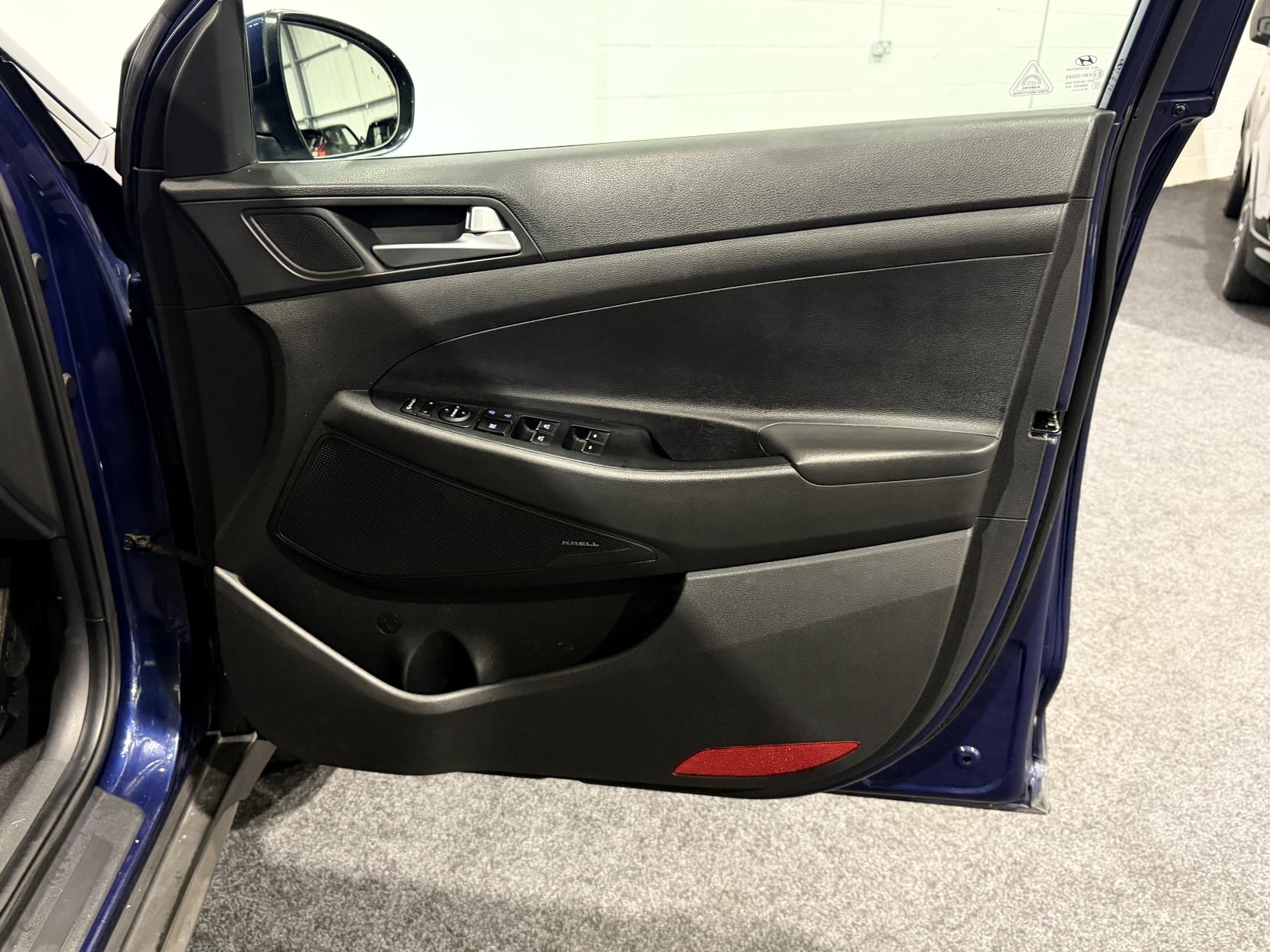 Hyundai TUCSON 1.6 CRDi Premium SUV 5dr Diesel Manual Euro 6 (s/s) (115 ps)