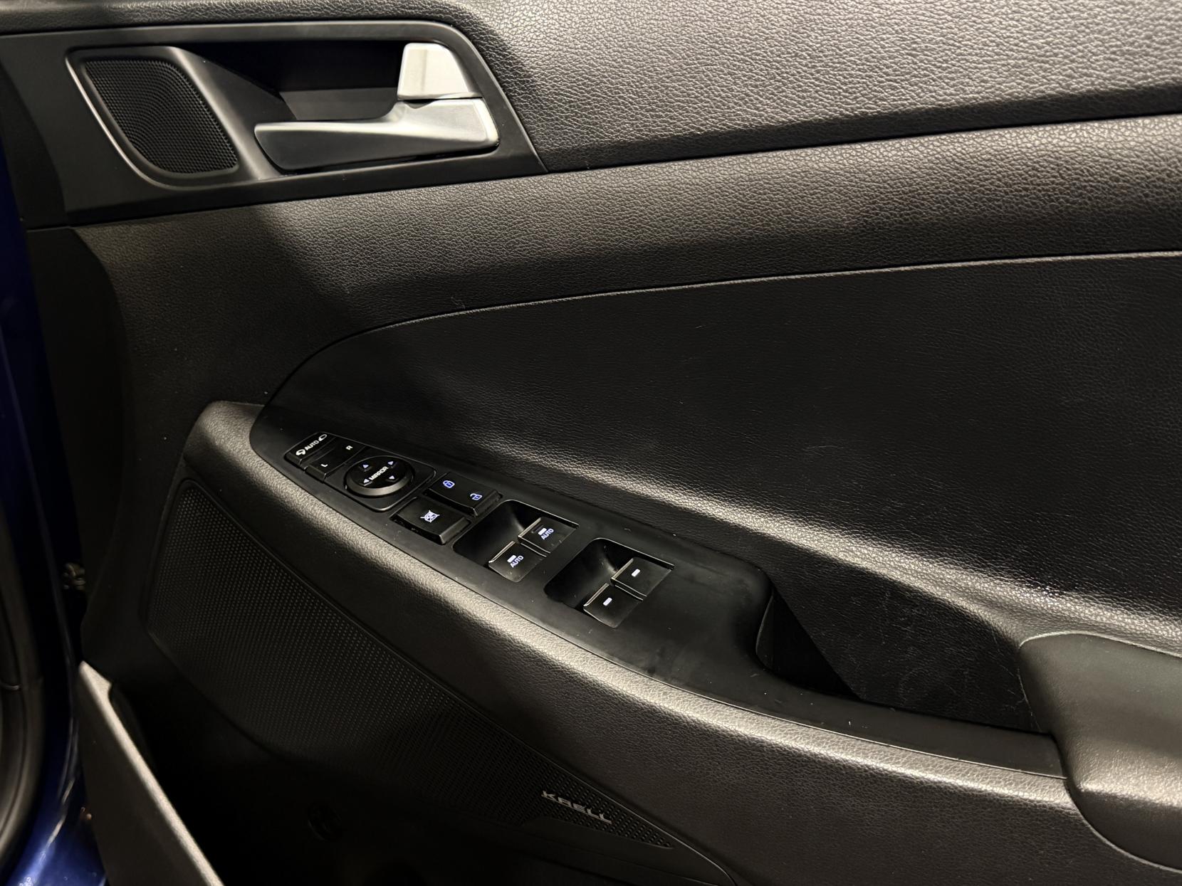 Hyundai TUCSON 1.6 CRDi Premium SUV 5dr Diesel Manual Euro 6 (s/s) (115 ps)