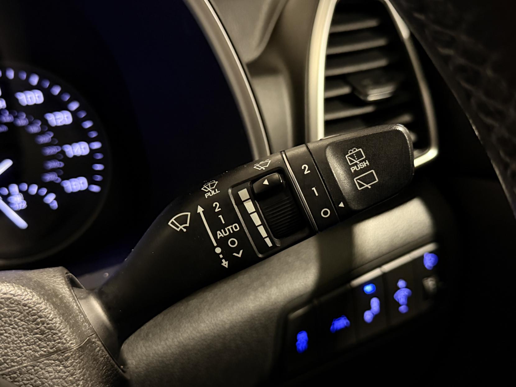 Hyundai TUCSON 1.6 CRDi Premium SUV 5dr Diesel Manual Euro 6 (s/s) (115 ps)