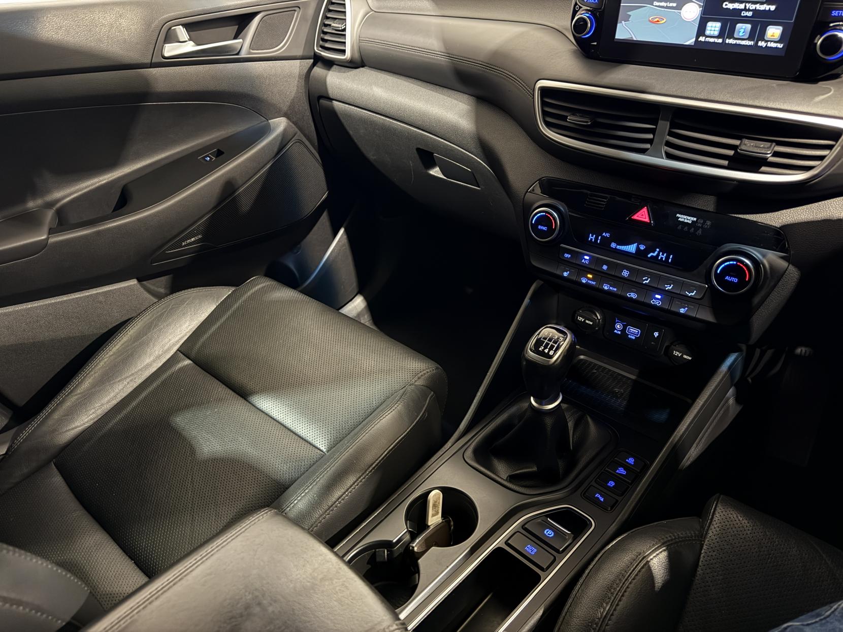 Hyundai TUCSON 1.6 CRDi Premium SUV 5dr Diesel Manual Euro 6 (s/s) (115 ps)