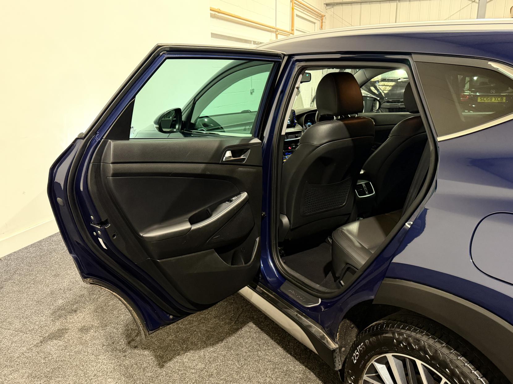 Hyundai TUCSON 1.6 CRDi Premium SUV 5dr Diesel Manual Euro 6 (s/s) (115 ps)