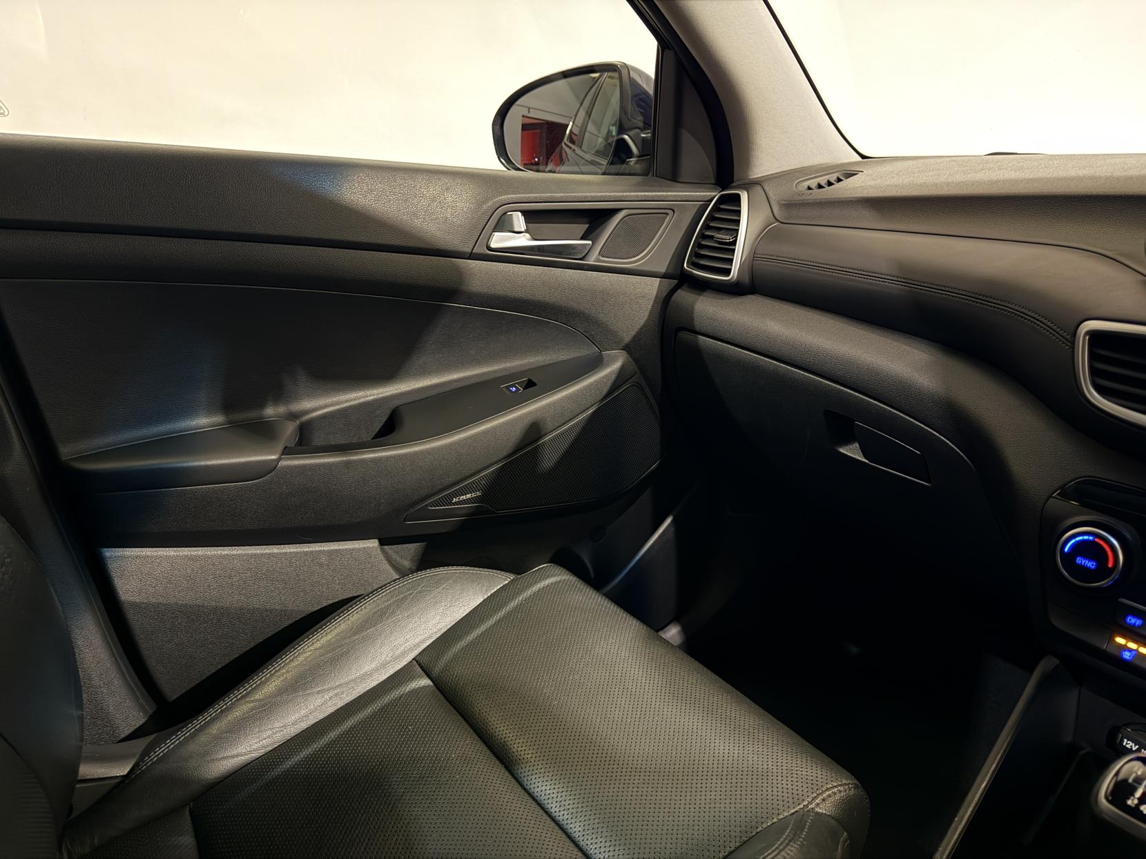 Hyundai TUCSON 1.6 CRDi Premium SUV 5dr Diesel Manual Euro 6 (s/s) (115 ps)