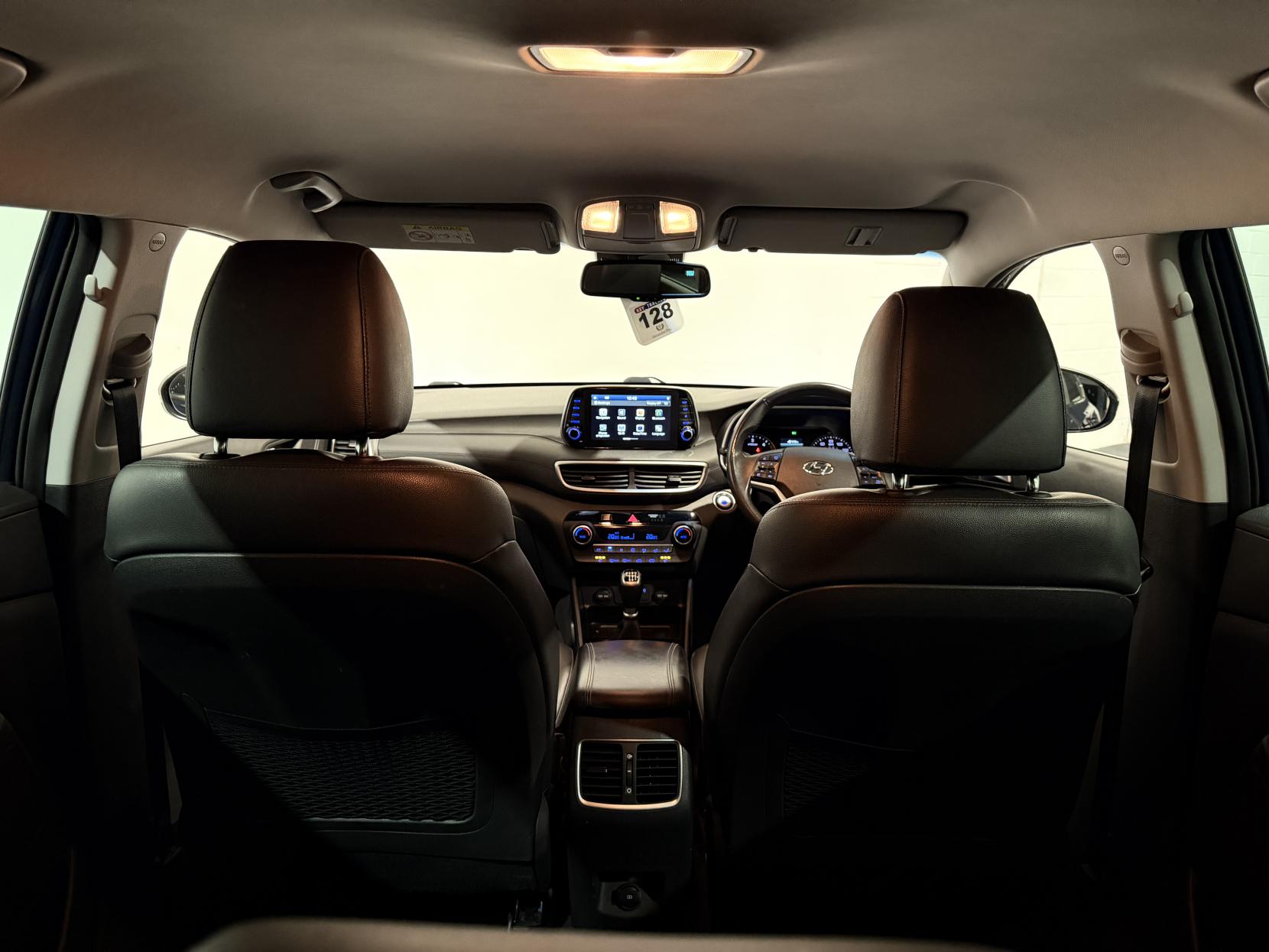 Hyundai TUCSON 1.6 CRDi Premium SUV 5dr Diesel Manual Euro 6 (s/s) (115 ps)