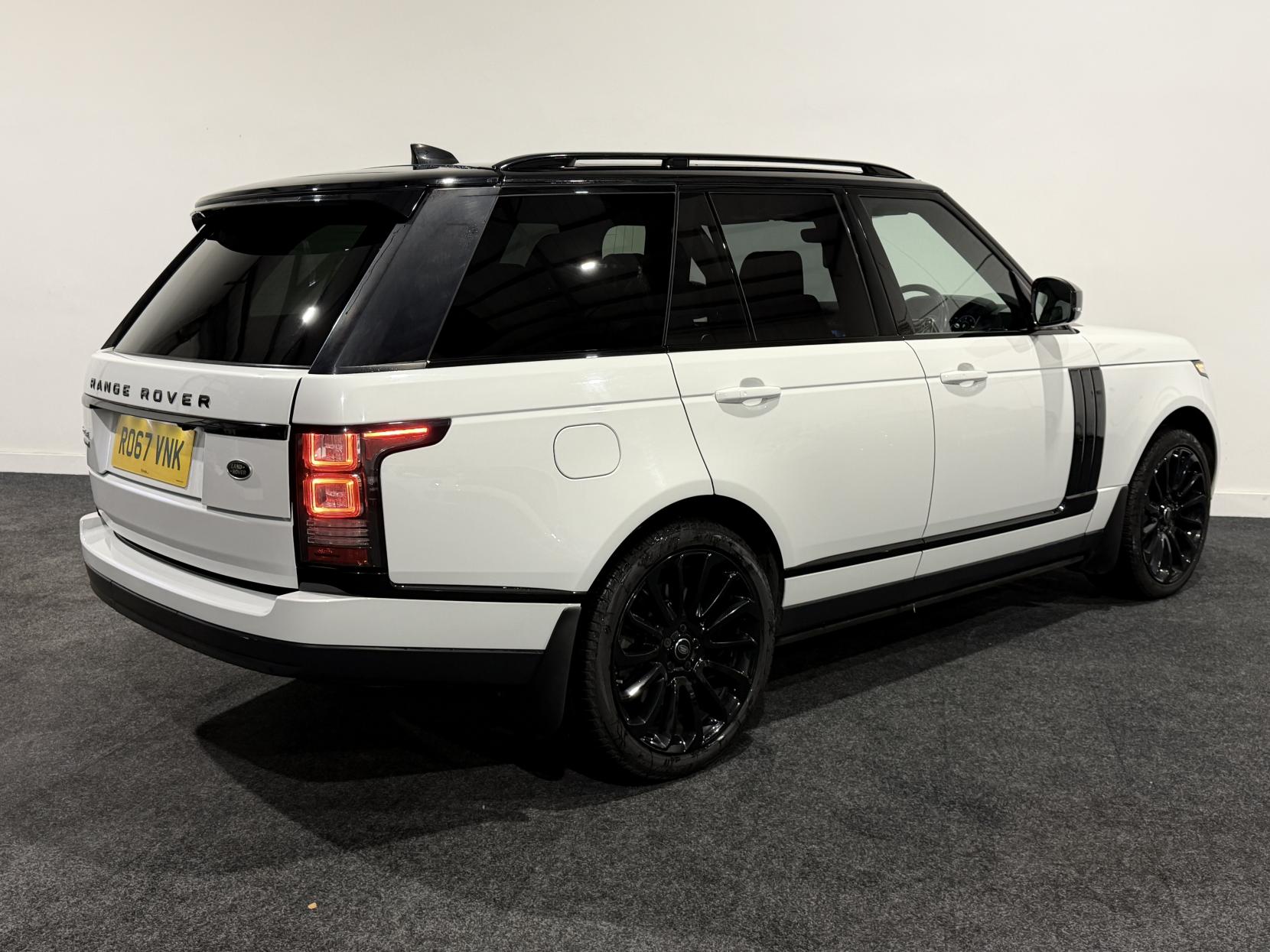 Land Rover Range Rover 4.4 SD V8 Vogue SUV 5dr Diesel Auto 4WD Euro 6 (s/s) (339 ps)