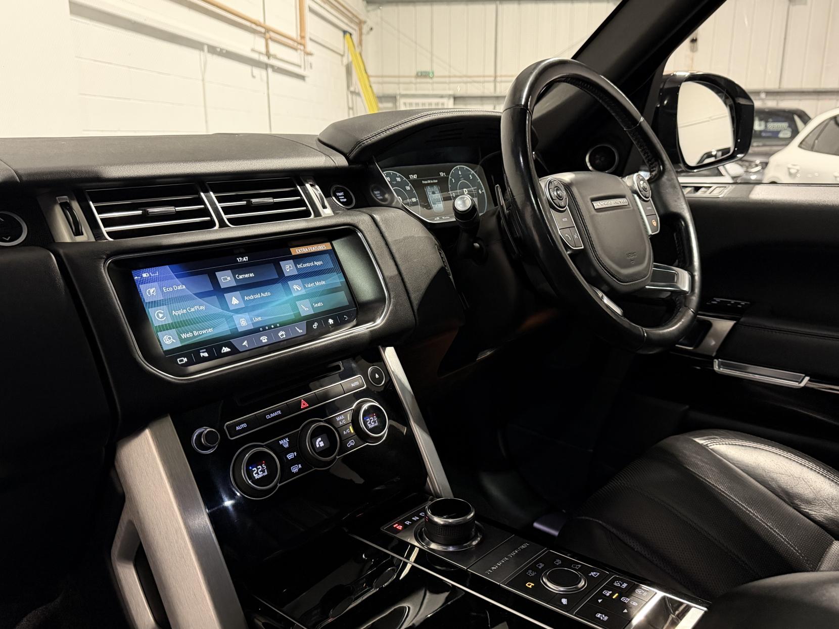 Land Rover Range Rover 4.4 SD V8 Vogue SUV 5dr Diesel Auto 4WD Euro 6 (s/s) (339 ps)