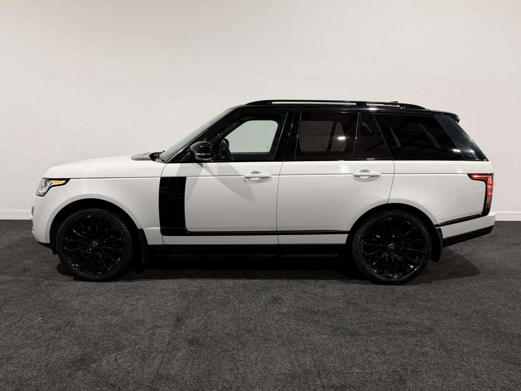 Land Rover Range Rover 4.4 SD V8 Vogue SUV 5dr Diesel Auto 4WD Euro 6 (s/s) (339 ps)