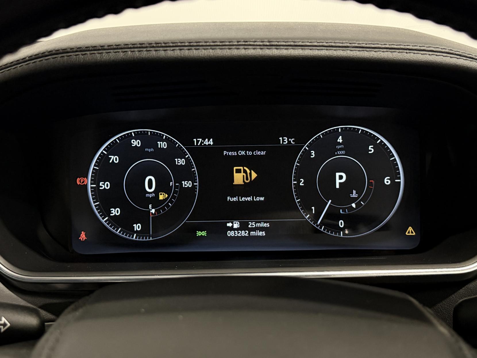 Land Rover Range Rover 4.4 SD V8 Vogue SUV 5dr Diesel Auto 4WD Euro 6 (s/s) (339 ps)